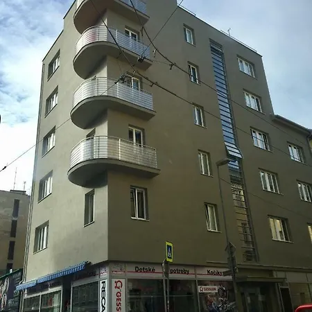 Old Town Apartment Rajska * ברטיסלאבה